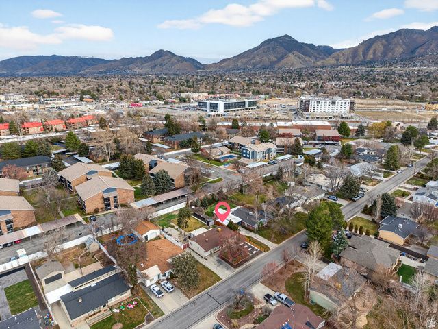 1771 E FIELDCREST LN, Holladay, UT 84117