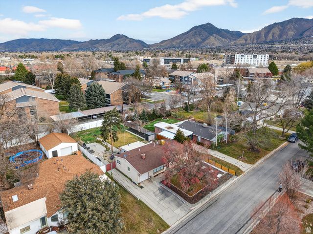 1771 E FIELDCREST LN, Holladay, UT 84117