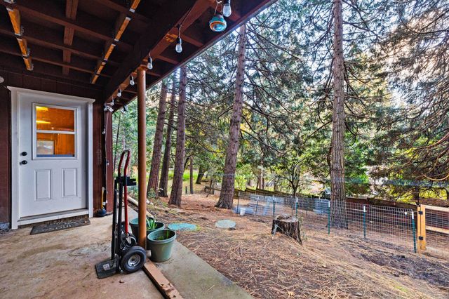 17851 Robin Rd, Twain Harte, CA 95383