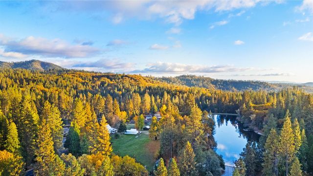 17851 Robin Rd, Twain Harte, CA 95383