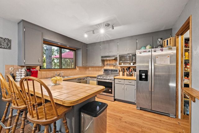 17851 Robin Rd, Twain Harte, CA 95383