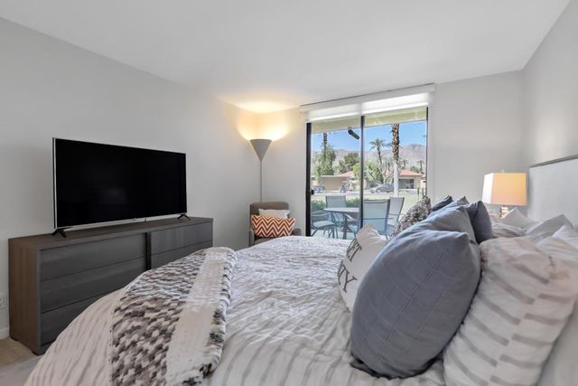 88 La Ronda Drive, Rancho Mirage, CA 92270