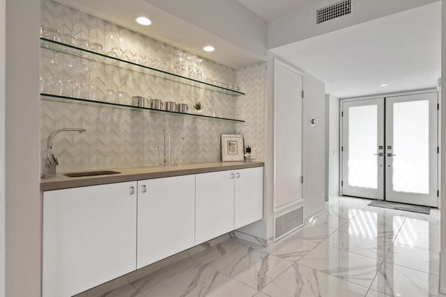 88 La Ronda Drive, Rancho Mirage, CA 92270