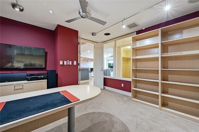 901 W 9th ST 406, Austin, TX 78703