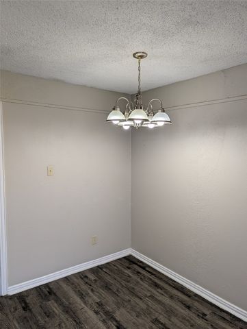 5521 Odessa Avenue, Fort Worth, TX 76133