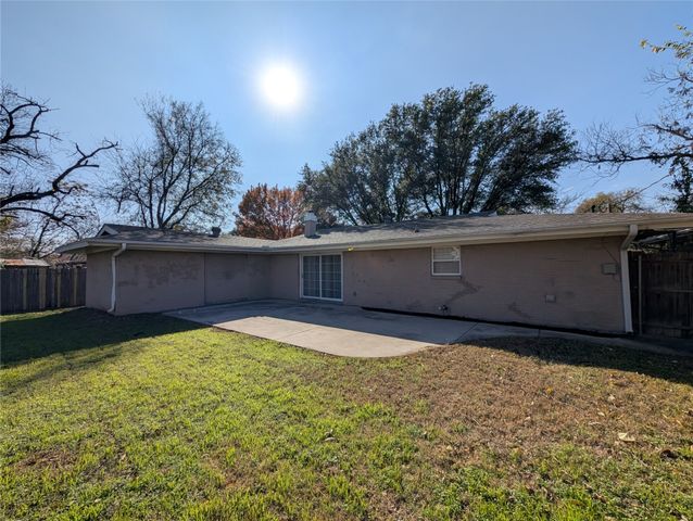 5521 Odessa Avenue, Fort Worth, TX 76133