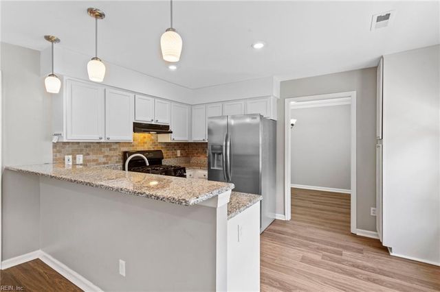 2068 Cheshire Forest CT, Virginia Beach, VA 23456