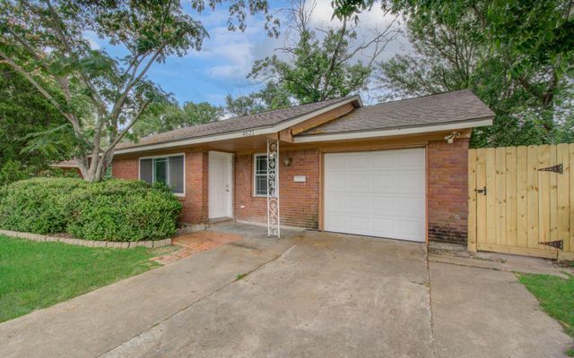 4621 W 43rd Street, Houston, TX 77092
