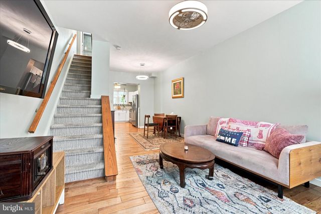 2045 S HUTCHINSON ST, Philadelphia, PA 19148