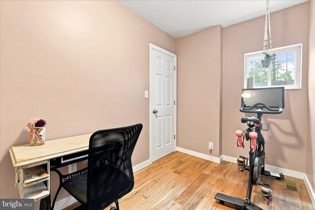 2045 S HUTCHINSON ST, Philadelphia, PA 19148