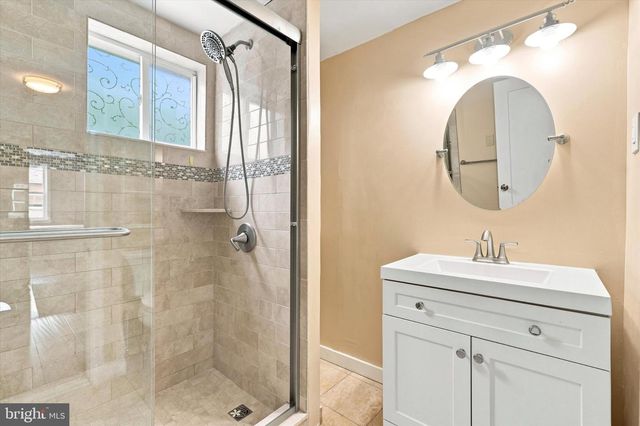 2045 S HUTCHINSON ST, Philadelphia, PA 19148