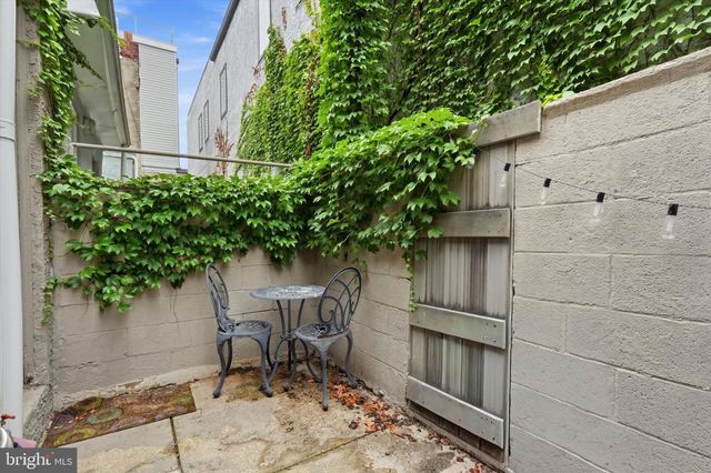 2045 S HUTCHINSON ST, Philadelphia, PA 19148
