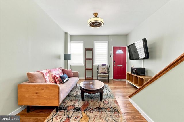 2045 S HUTCHINSON ST, Philadelphia, PA 19148