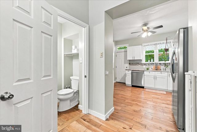 2045 S HUTCHINSON ST, Philadelphia, PA 19148