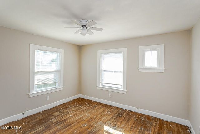 124 Helen Drive, Rossford, OH 43460