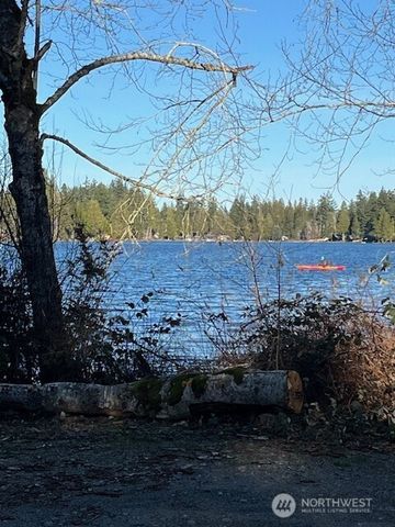 51 E Carols Place, Belfair, WA 98528