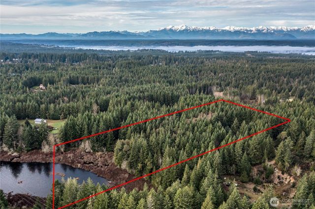 51 E Carols Place, Belfair, WA 98528