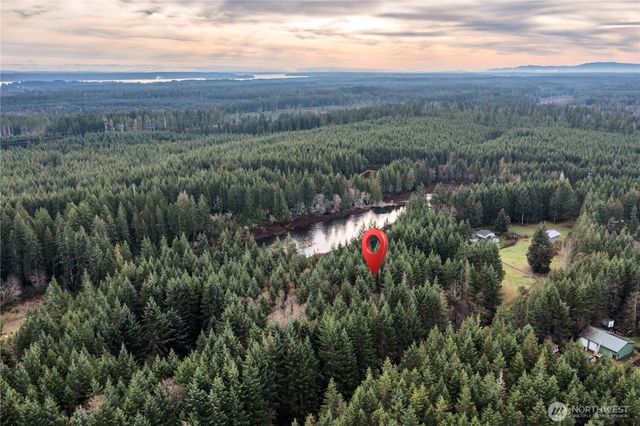 51 E Carols Place, Belfair, WA 98528