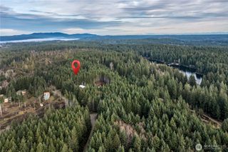 51 E Carols Place, Belfair, WA 98528