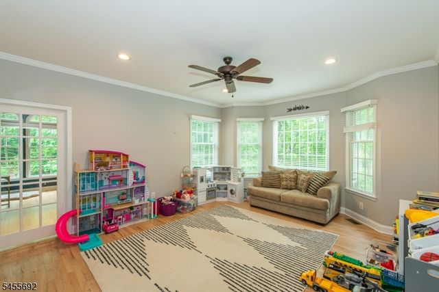 18 Stoneybrook Road, Washington Twp., NJ 07853