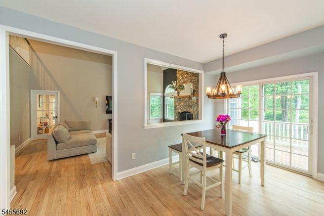 18 Stoneybrook Road, Washington Twp., NJ 07853