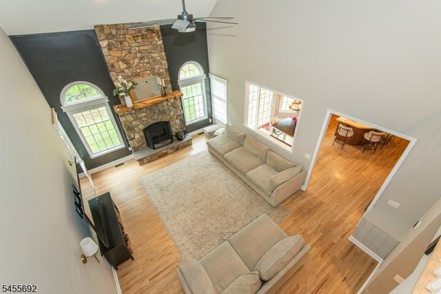 18 Stoneybrook Road, Washington Twp., NJ 07853