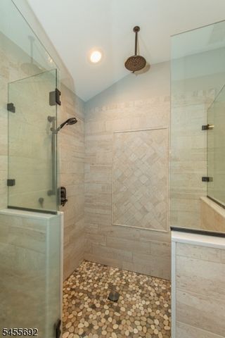 18 Stoneybrook Road, Washington Twp., NJ 07853
