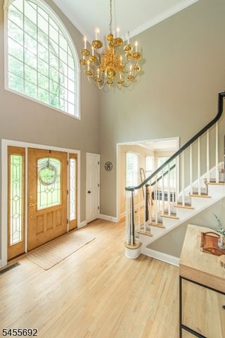 18 Stoneybrook Road, Washington Twp., NJ 07853