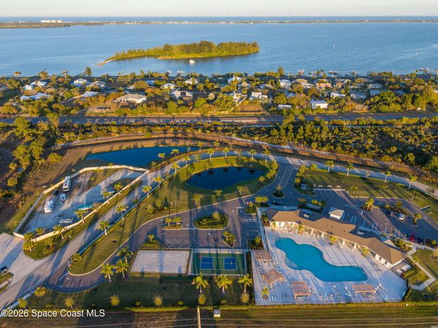 7549 Tourmaline Drive, Grant-valkaria, FL 32949