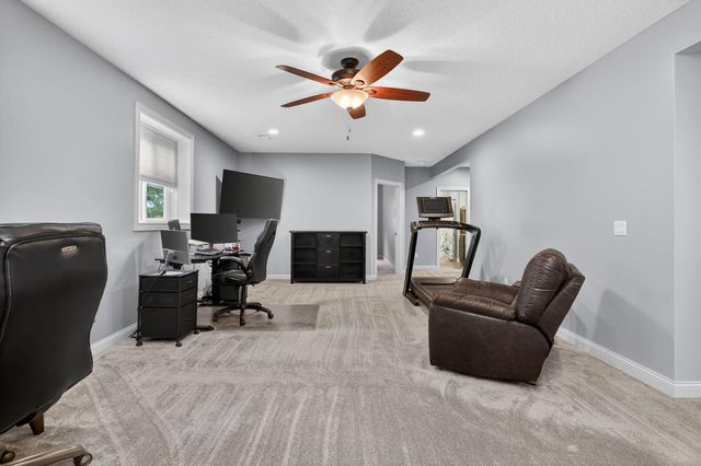 5038 Emeis View Court, Davenport, IA 52804