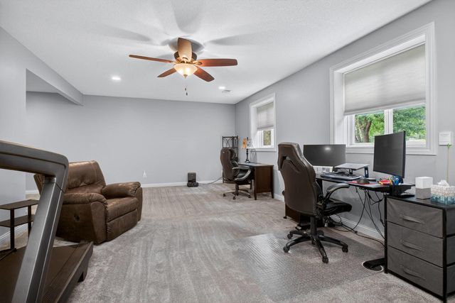 5038 Emeis View Court, Davenport, IA 52804