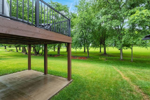 5038 Emeis View Court, Davenport, IA 52804