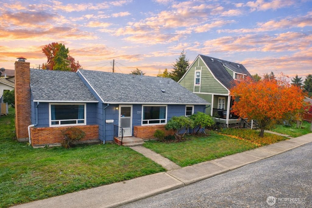 211 Latona Street, Centralia, WA 98531