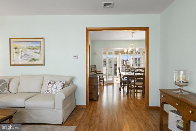 403 JERSEY CITY CT, Lanoka Harbor, NJ 08734