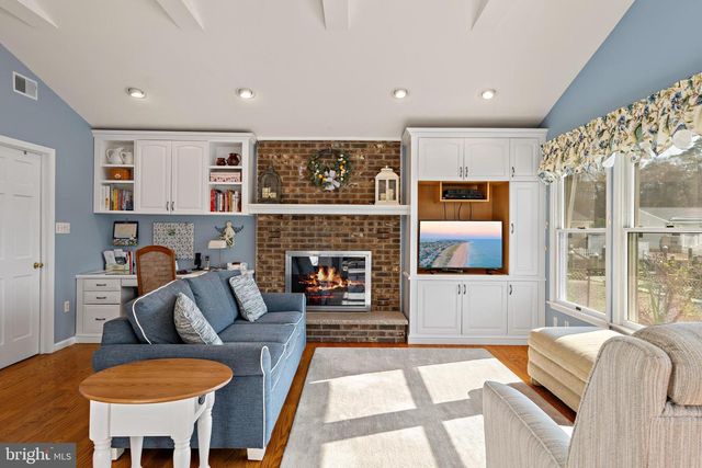 403 JERSEY CITY CT, Lanoka Harbor, NJ 08734