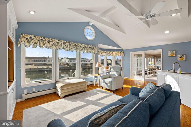 403 JERSEY CITY CT, Lanoka Harbor, NJ 08734