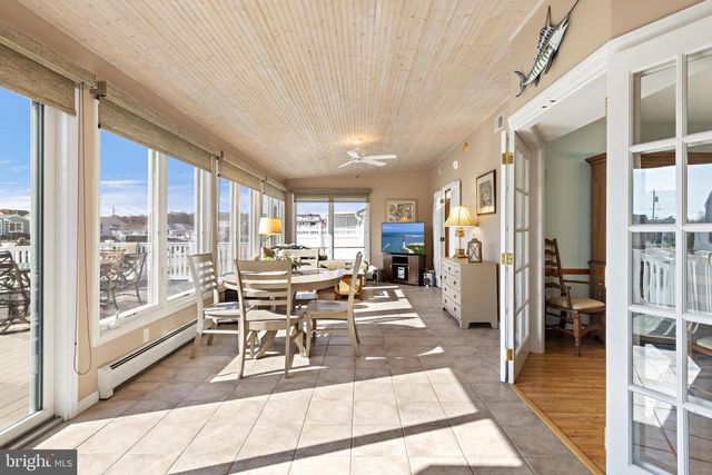 403 JERSEY CITY CT, Lanoka Harbor, NJ 08734