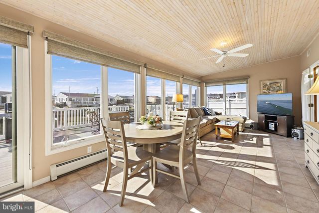 403 JERSEY CITY CT, Lanoka Harbor, NJ 08734