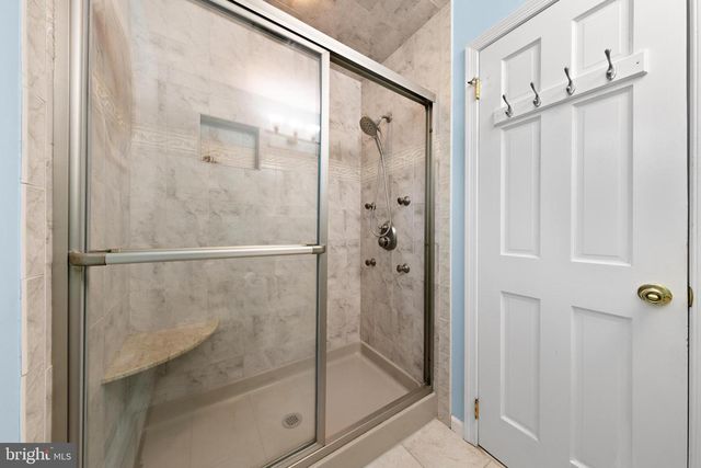 403 JERSEY CITY CT, Lanoka Harbor, NJ 08734