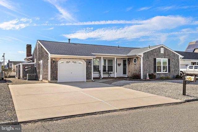 403 JERSEY CITY CT, Lanoka Harbor, NJ 08734