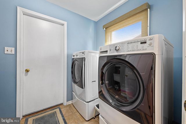 403 JERSEY CITY CT, Lanoka Harbor, NJ 08734