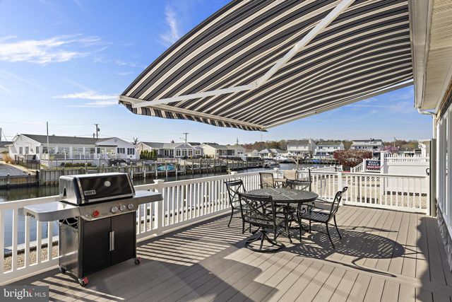 403 JERSEY CITY CT, Lanoka Harbor, NJ 08734