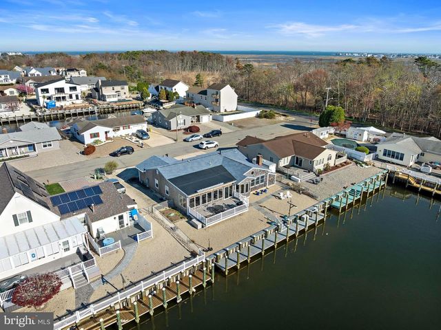 403 JERSEY CITY CT, Lanoka Harbor, NJ 08734