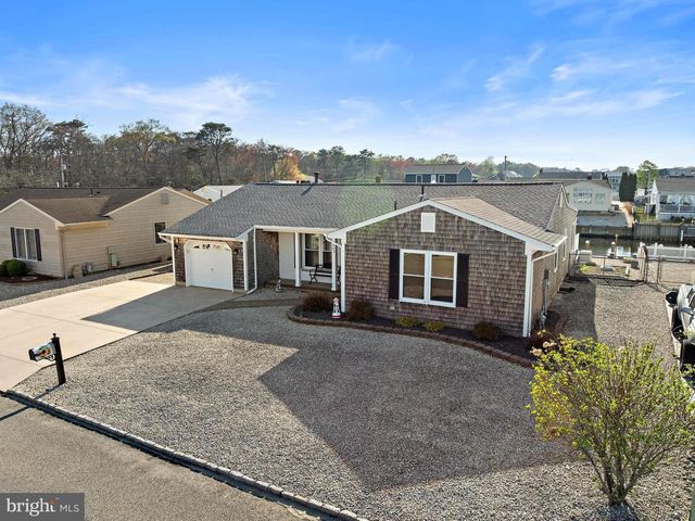 403 JERSEY CITY CT, Lanoka Harbor, NJ 08734