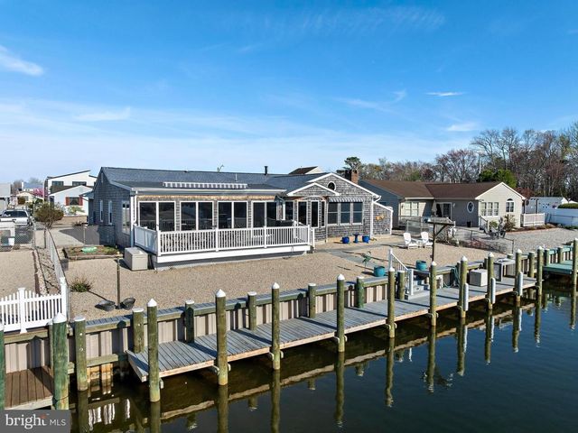 403 JERSEY CITY CT, Lanoka Harbor, NJ 08734