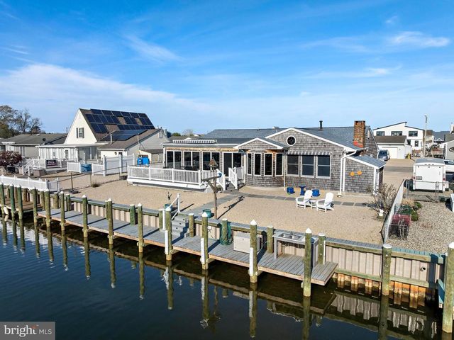 403 JERSEY CITY CT, Lanoka Harbor, NJ 08734