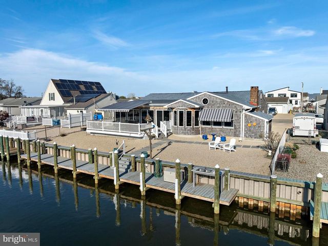 403 JERSEY CITY CT, Lanoka Harbor, NJ 08734