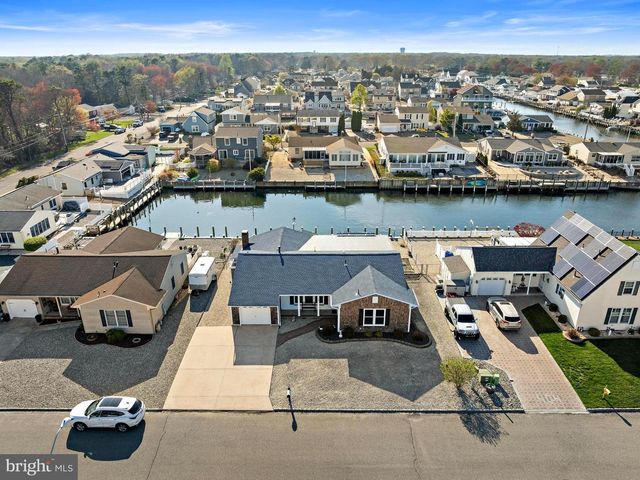 403 JERSEY CITY CT, Lanoka Harbor, NJ 08734