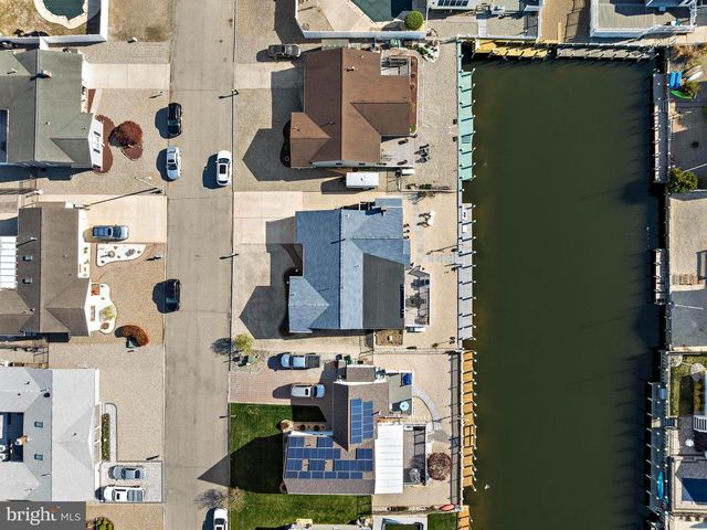 403 JERSEY CITY CT, Lanoka Harbor, NJ 08734