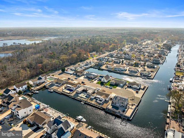 403 JERSEY CITY CT, Lanoka Harbor, NJ 08734